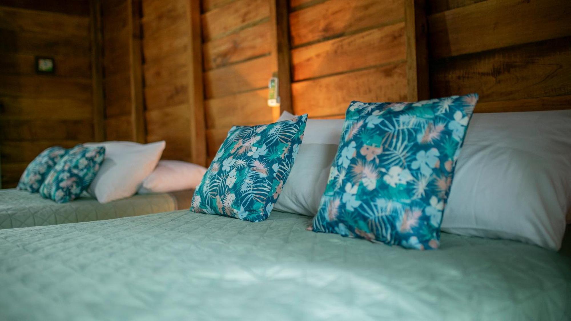 Eden Organic Farm & Bungalows La Fortuna Rom bilde