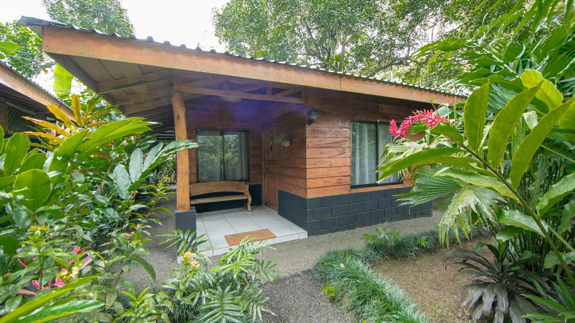 Eden Organic Farm & Bungalows La Fortuna Rom bilde